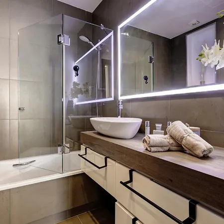 וילה West Family Townhouse Salvador אסטפונה