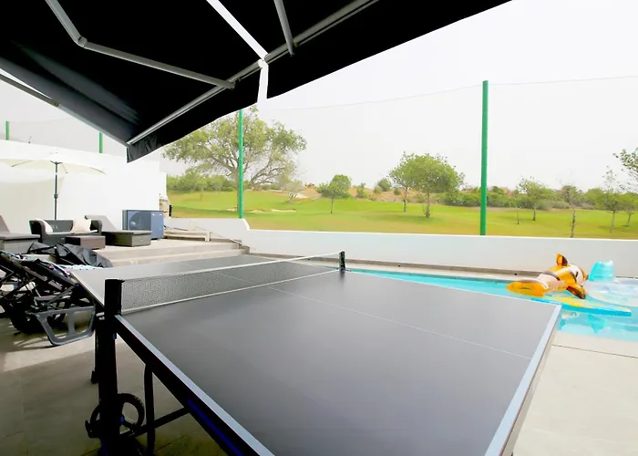 West Family Townhouse Salvador * Estepona