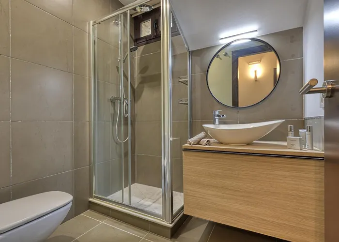 West Family Townhouse Salvador * Эстепона