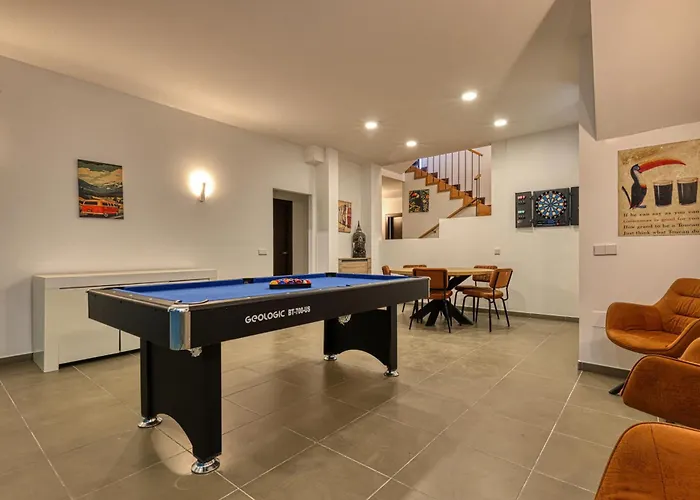 Вилла West Family Townhouse Salvador Эстепона